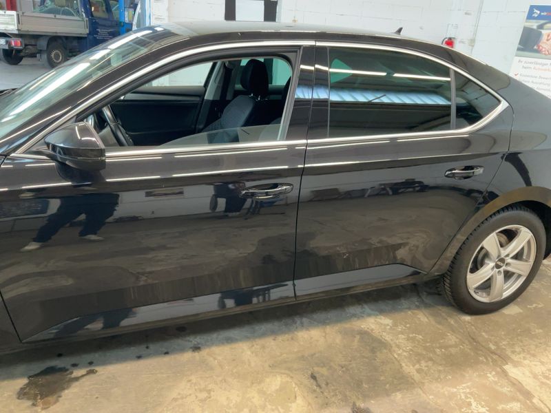 Skoda Superb 1.8 TSI Style — zdjęcie 4