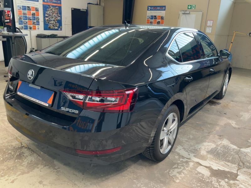 Skoda Superb 1.8 TSI Style — zdjęcie 6
