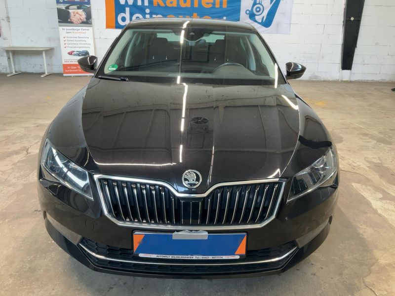 Skoda Superb 1.8 TSI Style — zdjęcie 9