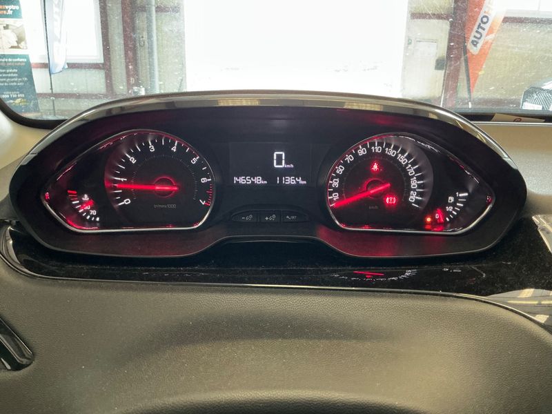 Peugeot 208 1.2 VTi Active 2013 – снимка 4