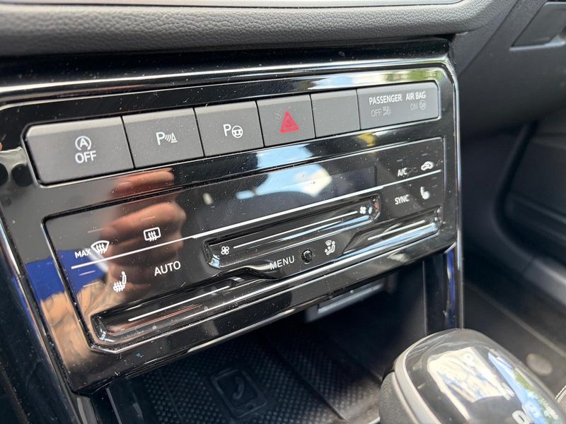 Volkswagen T-Cross 1.0 TSI Goal — zdjęcie 23