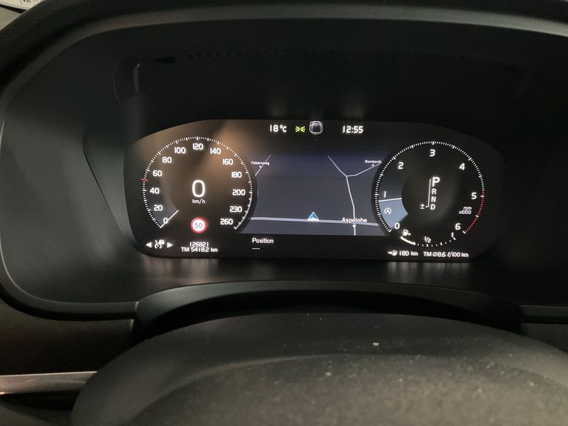 Volvo V90 Cross Country 2.0 D5 Pro AWD — zdjęcie 13