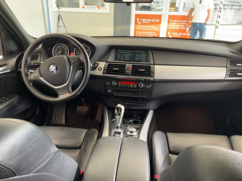 BMW X5 3.0d — zdjęcie 12