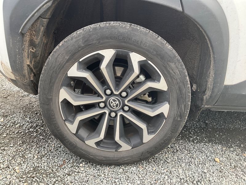 Toyota Yaris Cross 1.5 Hybrid 2WD Business Edition photo Toyota Yaris Cross 1.5 Hybrid 2WD Business Edition