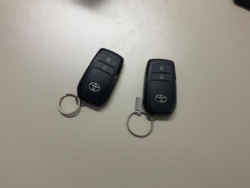 Toyota Yaris Cross 1.5 Hybrid 2WD Business Edition photo Toyota Yaris Cross 1.5 Hybrid 2WD Business Edition