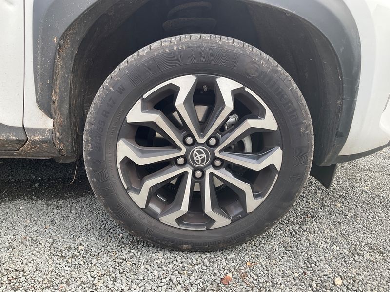 Toyota Yaris Cross 1.5 Hybrid 2WD Business Edition photo Toyota Yaris Cross 1.5 Hybrid 2WD Business Edition