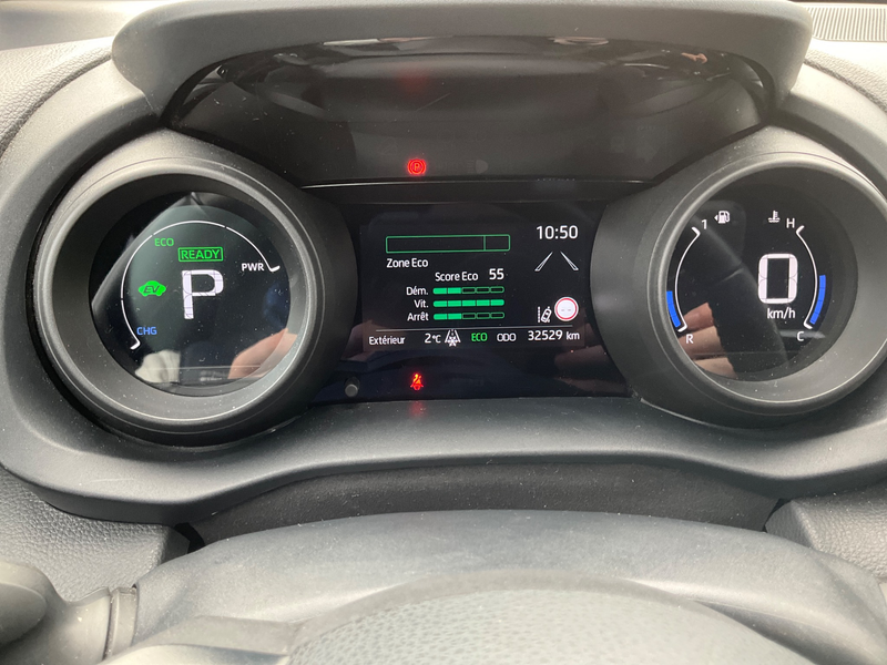 Toyota Yaris Cross 1.5 Hybrid 2WD Business Edition photo Toyota Yaris Cross 1.5 Hybrid 2WD Business Edition