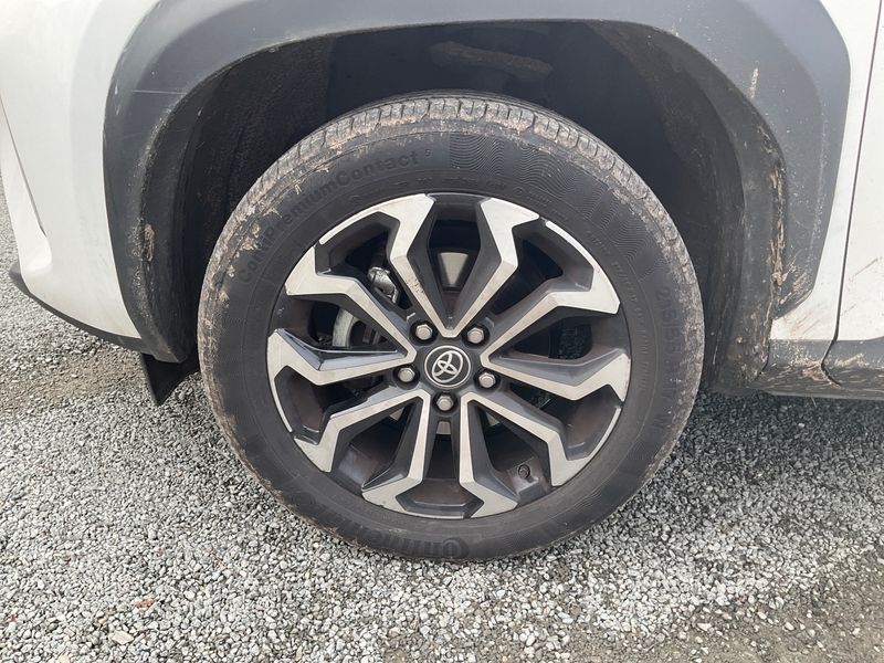 Toyota Yaris Cross 1.5 Hybrid 2WD Business Edition photo Toyota Yaris Cross 1.5 Hybrid 2WD Business Edition