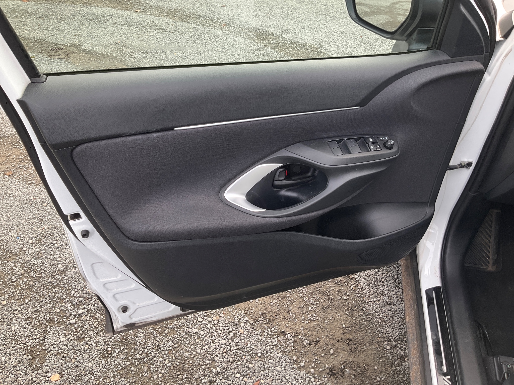 Toyota Yaris Cross 1.5 Hybrid 2WD Business Edition photo Toyota Yaris Cross 1.5 Hybrid 2WD Business Edition