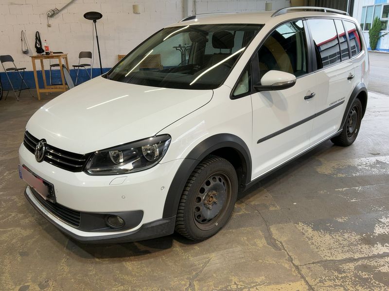 Volkswagen Touran 2.0 TDI CrossTouran — zdjęcie 1