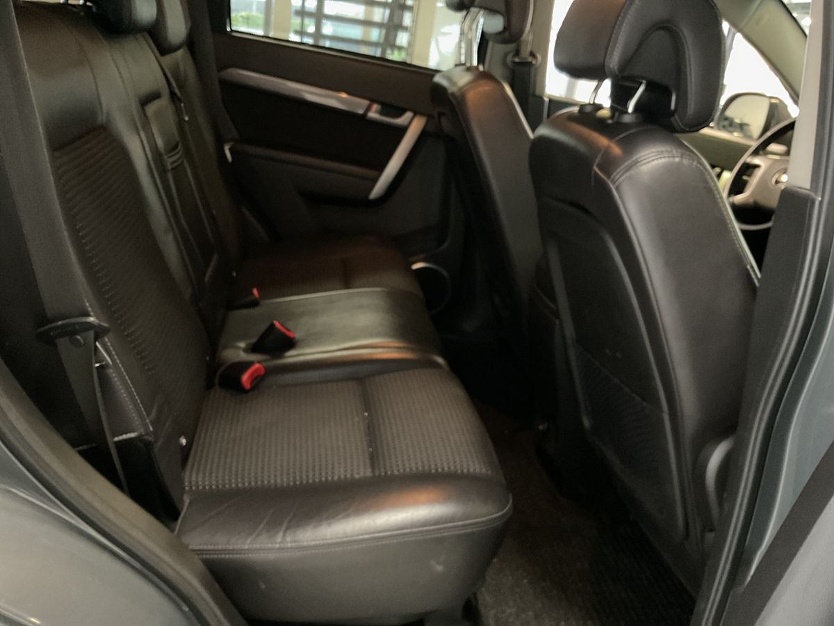 Chevrolet Captiva 2010 — photo 30