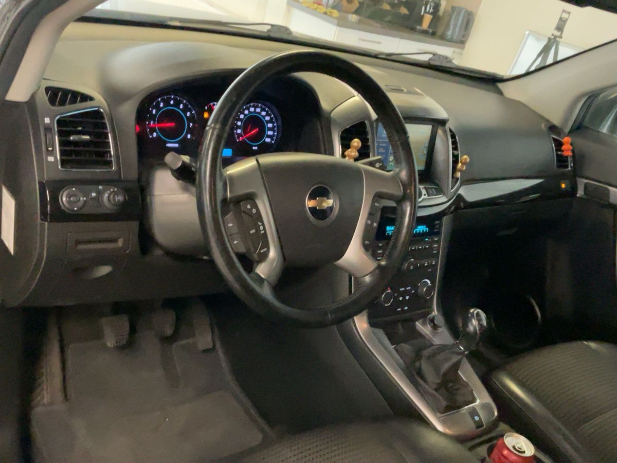 Chevrolet Captiva 2010 — photo 18
