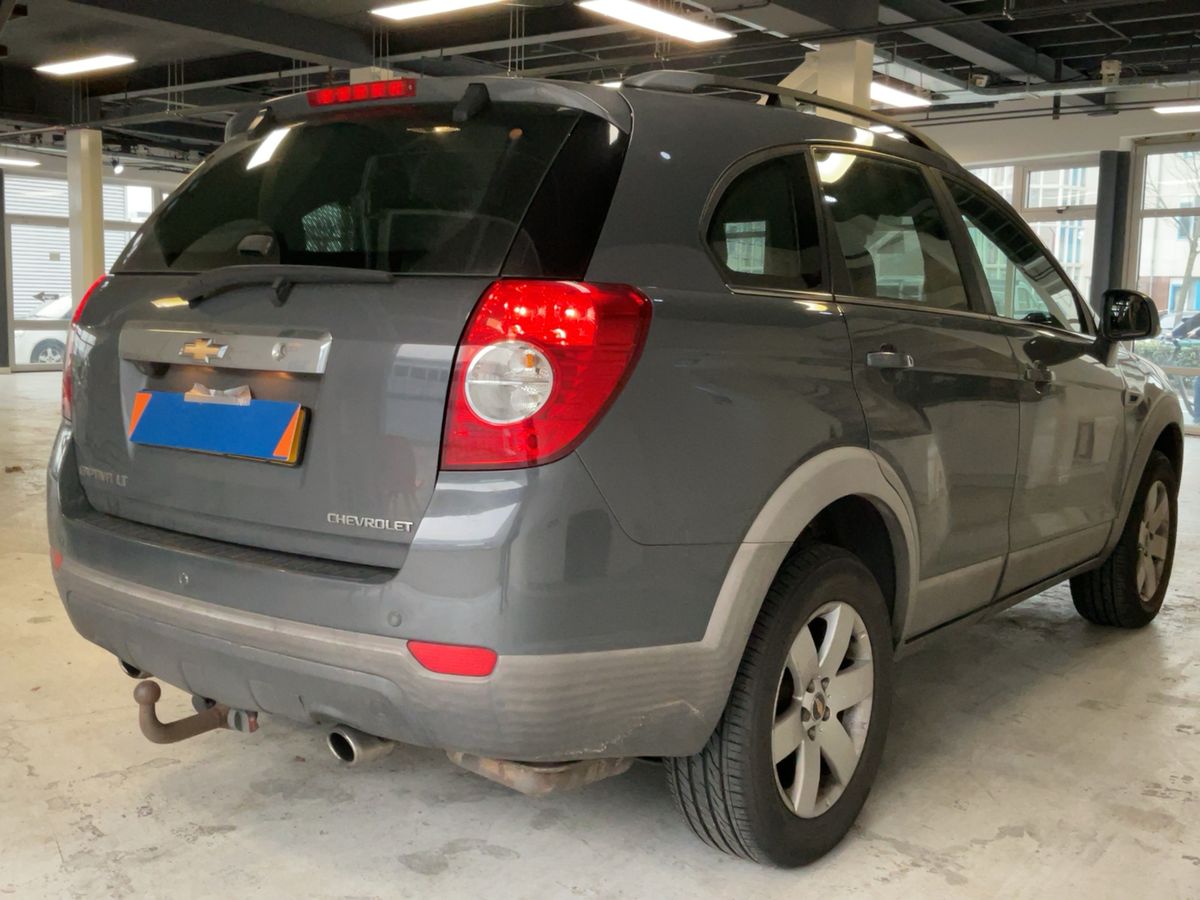 Chevrolet Captiva 2010 — photo 9