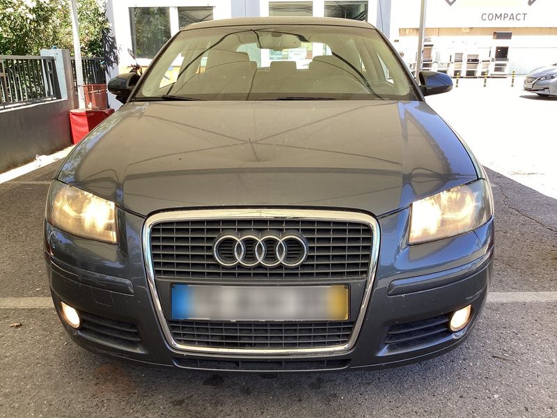 Audi A3 1.6 Ambition — zdjęcie 9