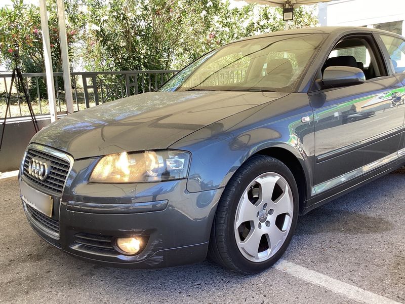 Audi A3 1.6 Ambition — zdjęcie 2