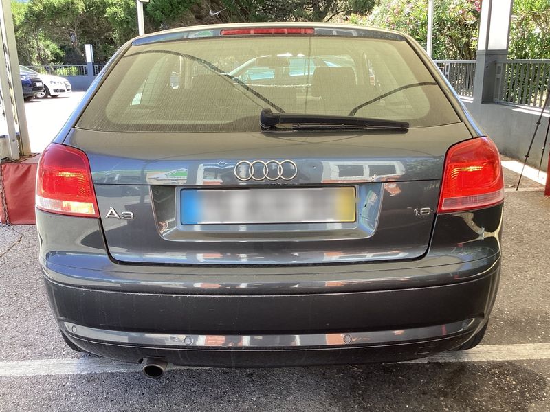 Audi A3 1.6 Ambition — zdjęcie 5