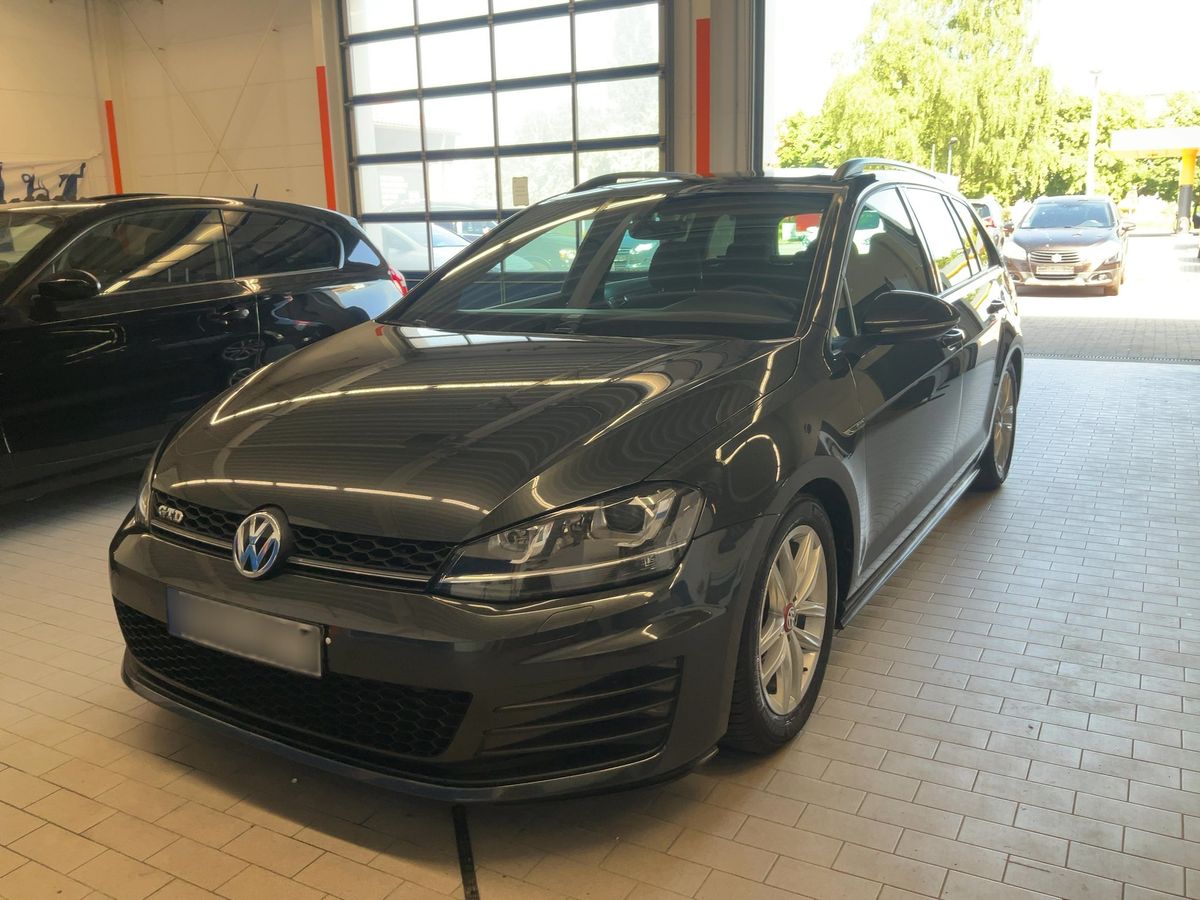 Volkswagen Golf 2016 — photo 1