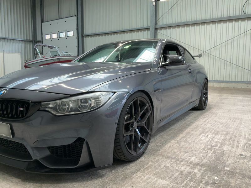 BMW 4er M4 — zdjęcie 2