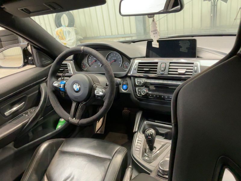 BMW 4er M4 — zdjęcie 12