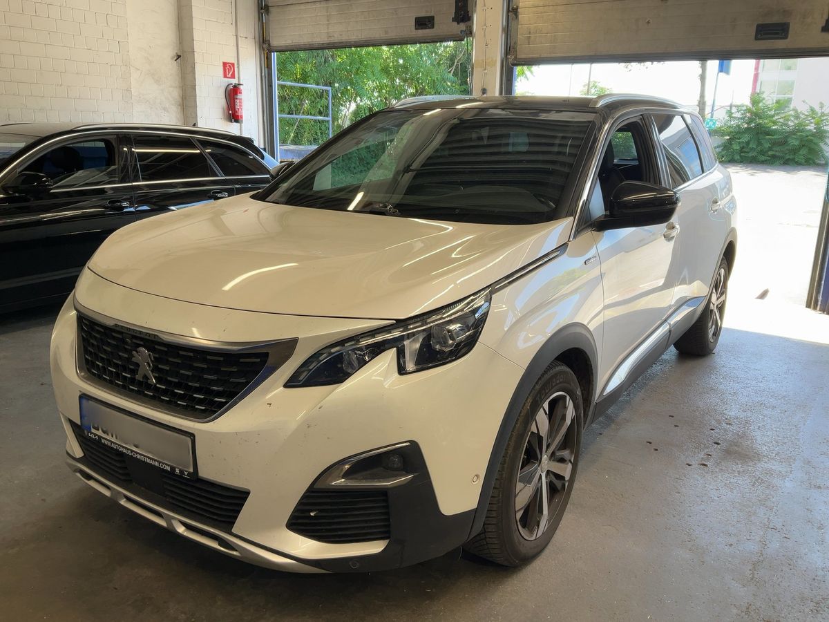 Peugeot 5008 2018 — photo 1