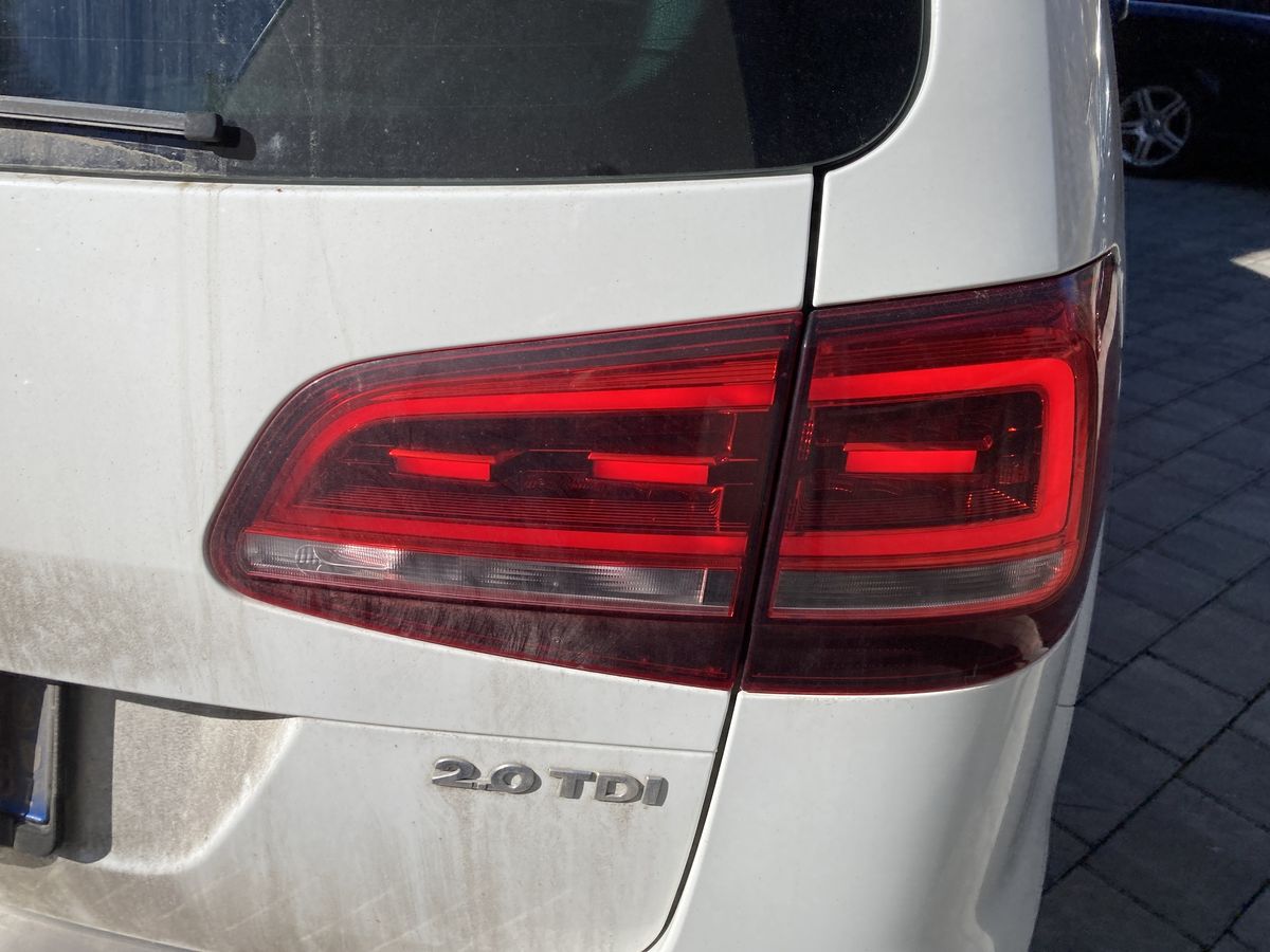 Volkswagen Sharan 2016 — photo 58