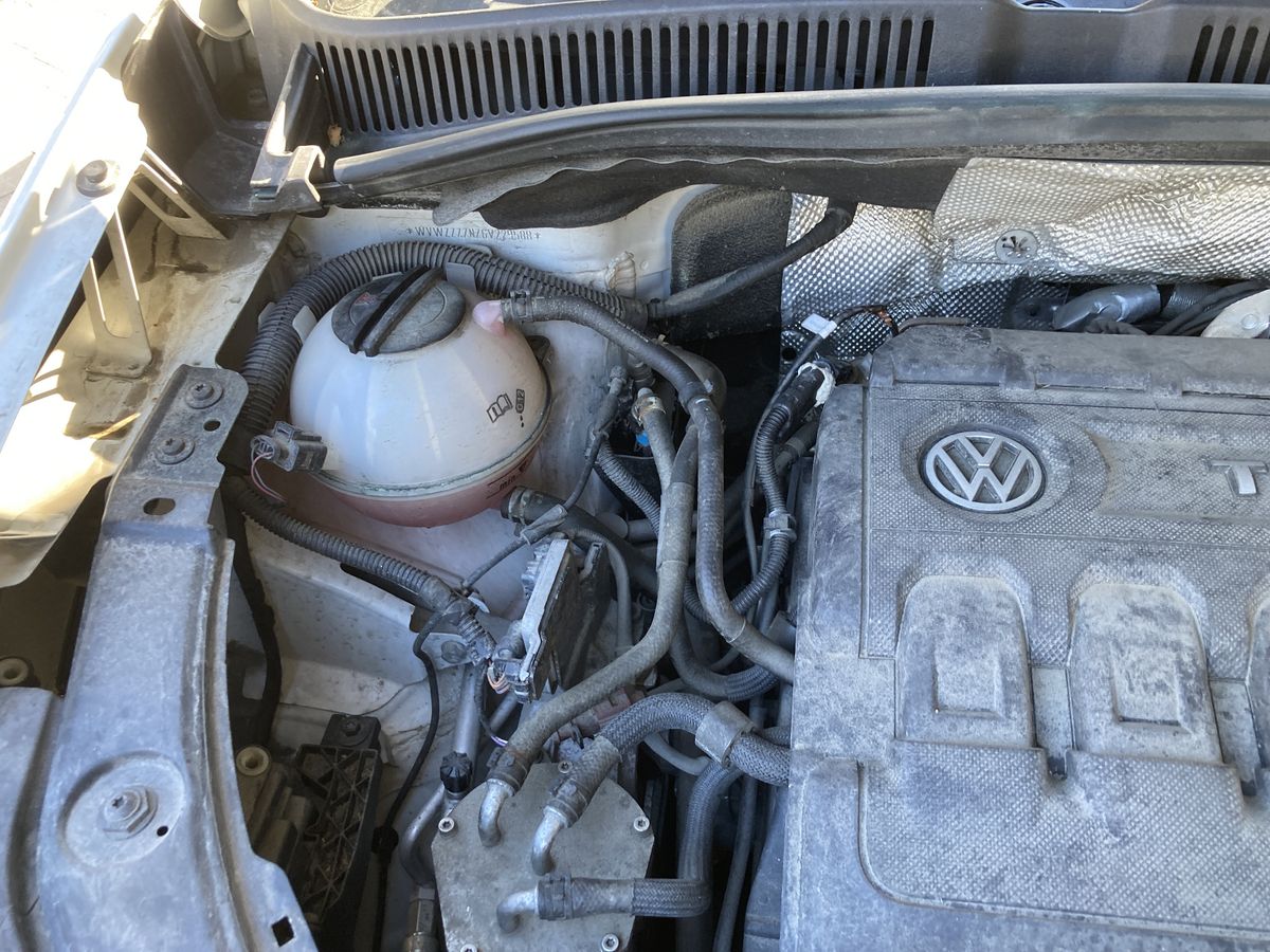 Volkswagen Sharan 2016 — photo 21