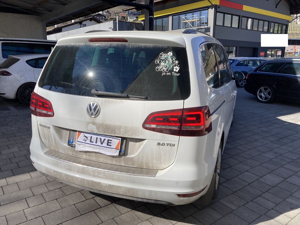 Volkswagen Sharan 2016 — photo 56