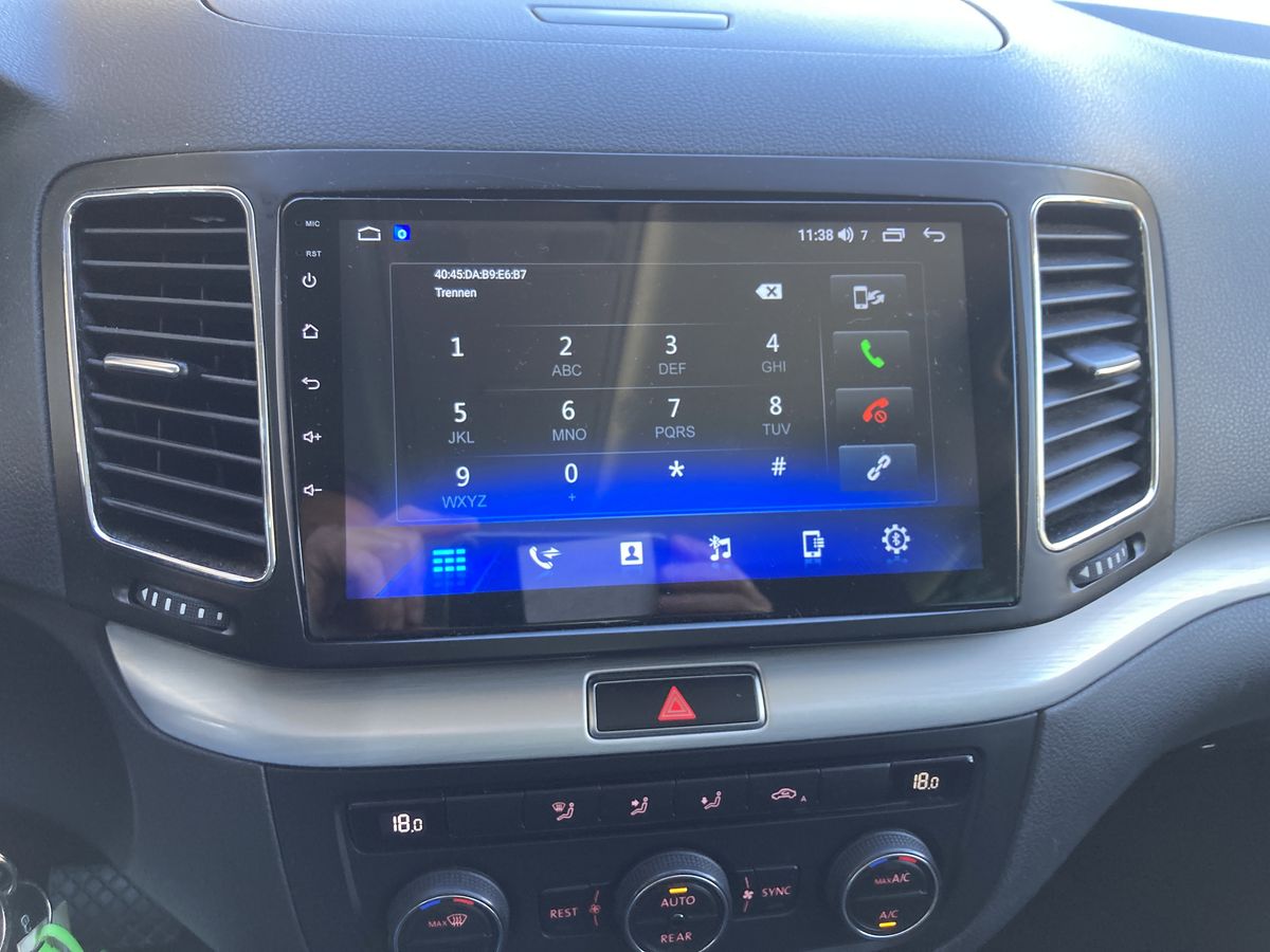Volkswagen Sharan 2016 — photo 26