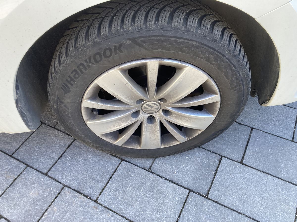 Volkswagen Sharan 2016 — photo 42