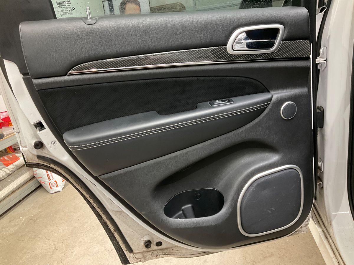 Jeep Grand 2016 — photo 31