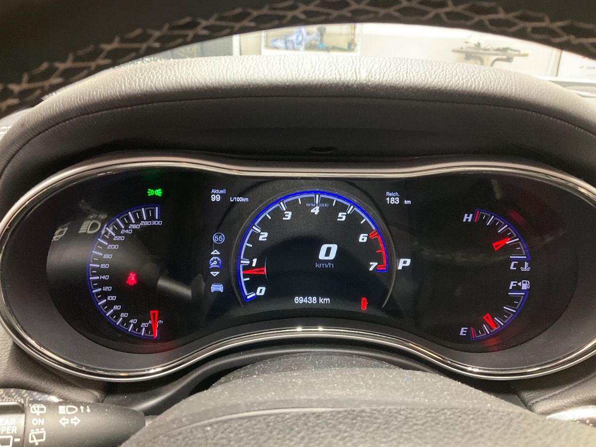 Jeep Grand 2016 — photo 19
