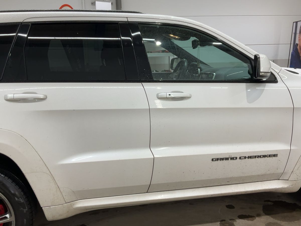 Jeep Grand 2016 — photo 11