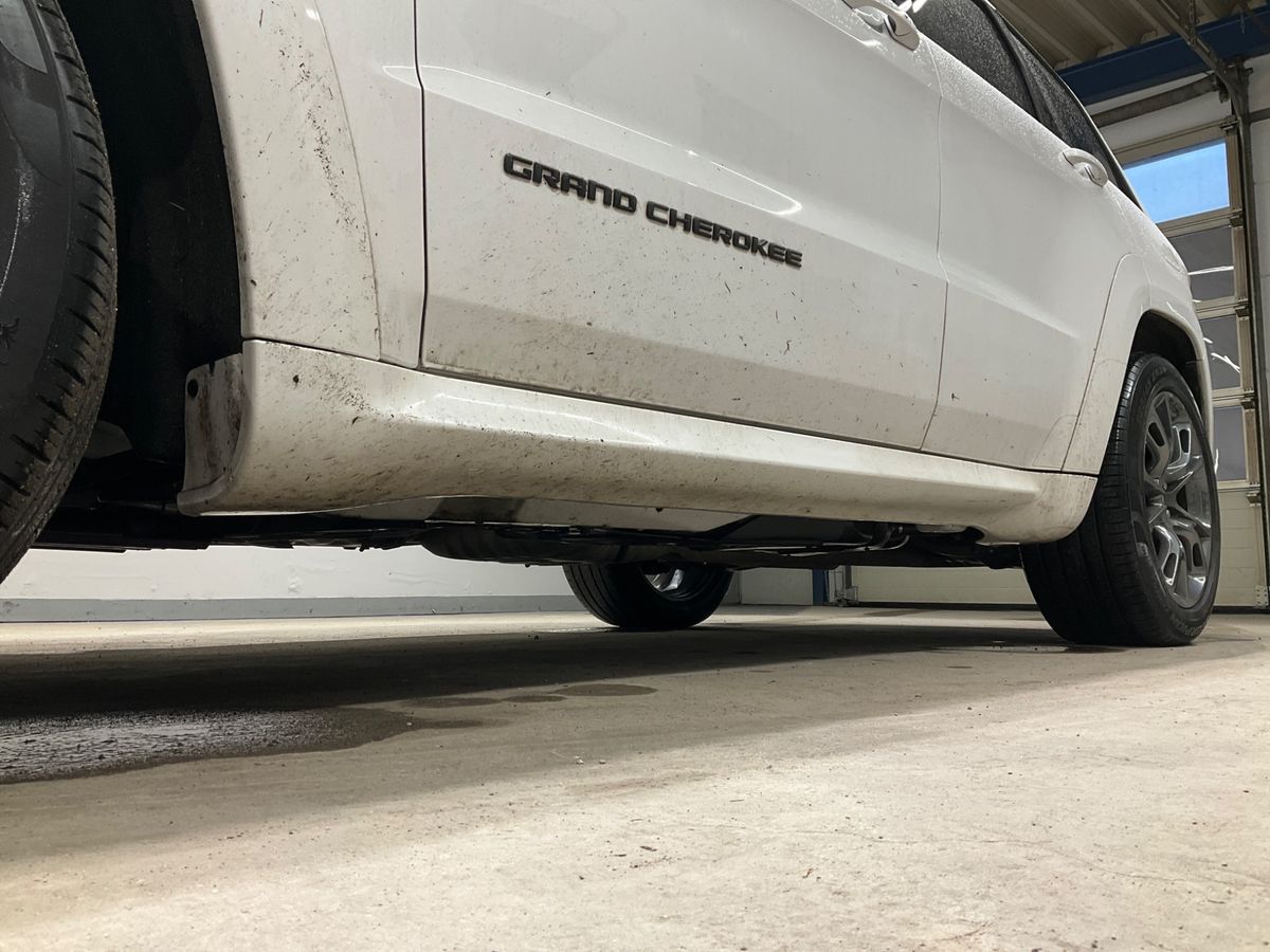 Jeep Grand 2016 — photo 42