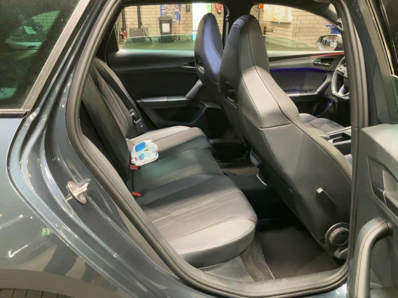 Cupra Leon 1.4 e-HYBRID VZ — zdjęcie 14