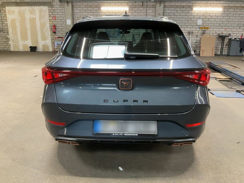 Cupra Leon 1.4 e-HYBRID VZ — zdjęcie 5
