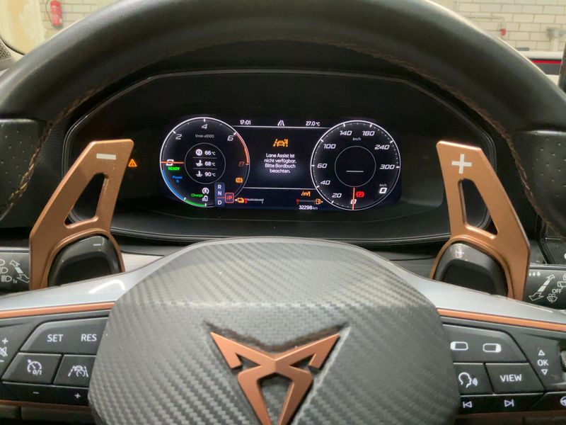 Cupra Leon 1.4 e-HYBRID VZ — zdjęcie 13