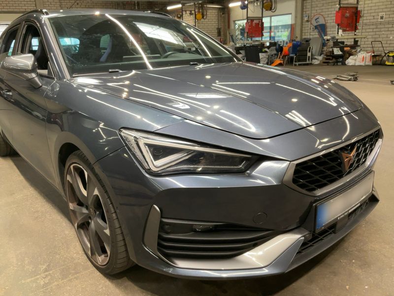 Cupra Leon 1.4 e-HYBRID VZ — zdjęcie 8