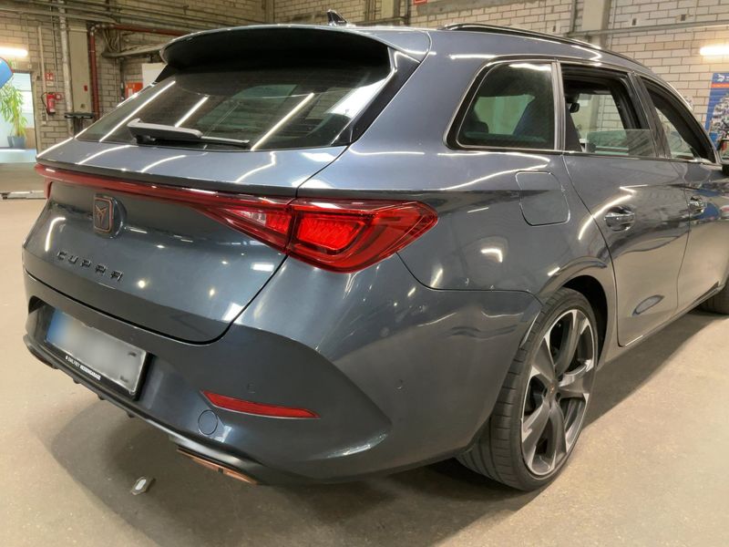 Cupra Leon 1.4 e-HYBRID VZ — zdjęcie 6