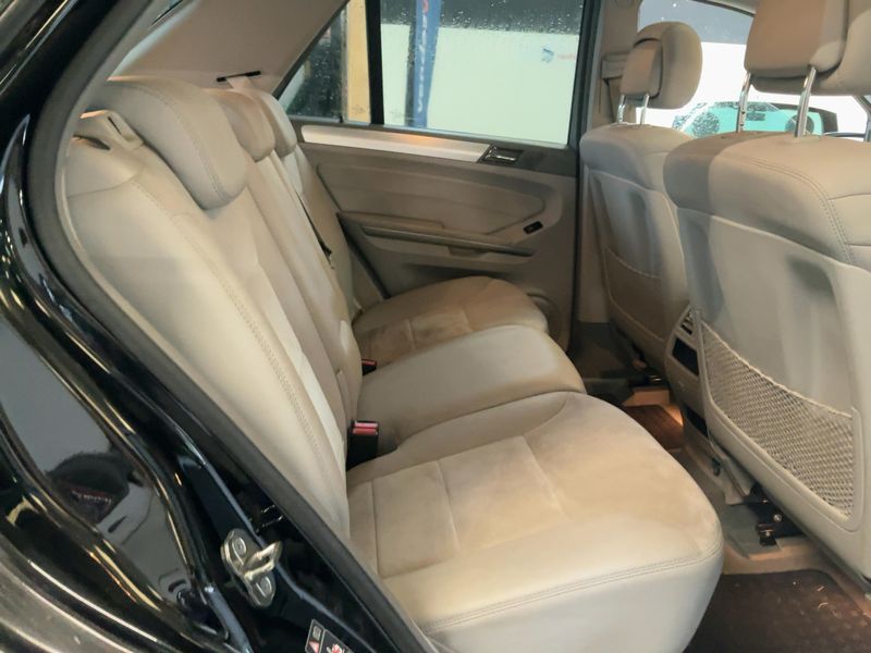 Mercedes-Benz M-Klasse ML 300 CDI BlueEfficiency — zdjęcie 14