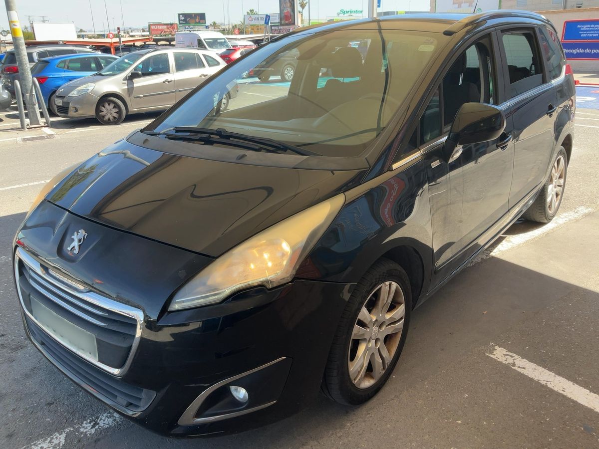 Peugeot 5008 2014