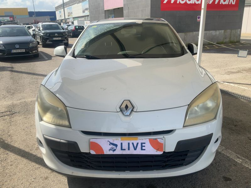 Renault Megane 1.5 dCi Dynamique — zdjęcie 9