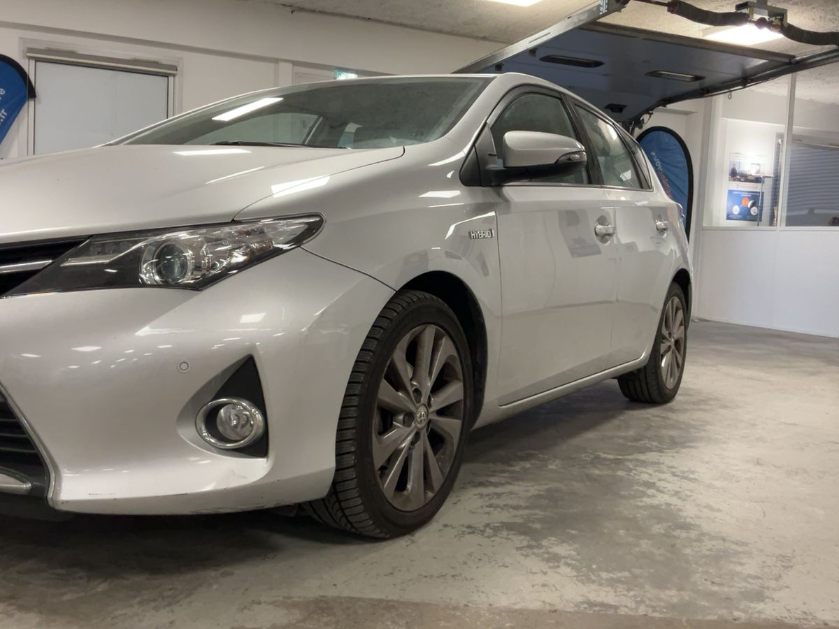 Toyota Auris 1.8 Hybrid Dynamic