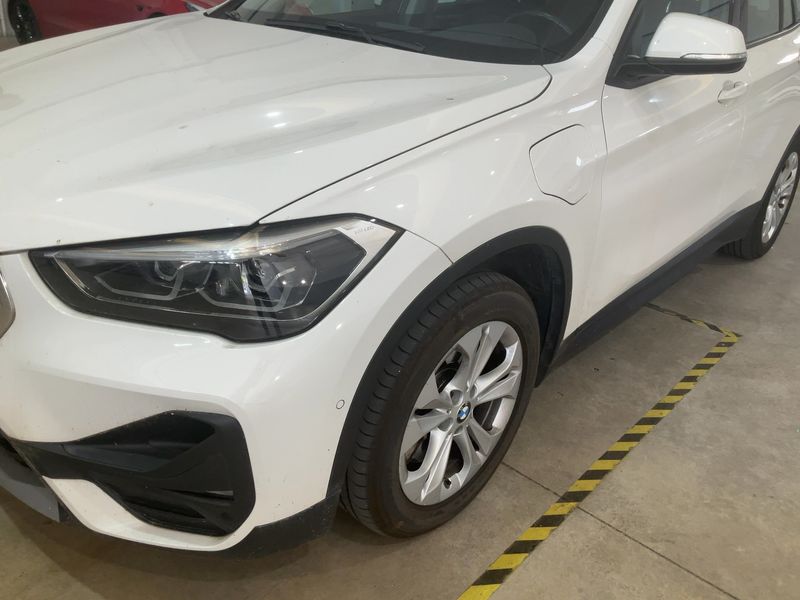 BMW X1 xDrive 25e Advantage — zdjęcie 2