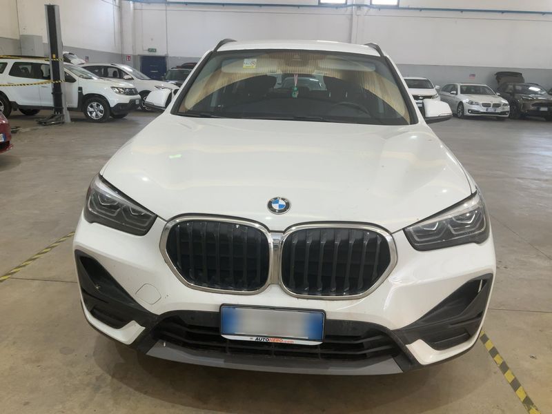 BMW X1 xDrive 25e Advantage — zdjęcie 9