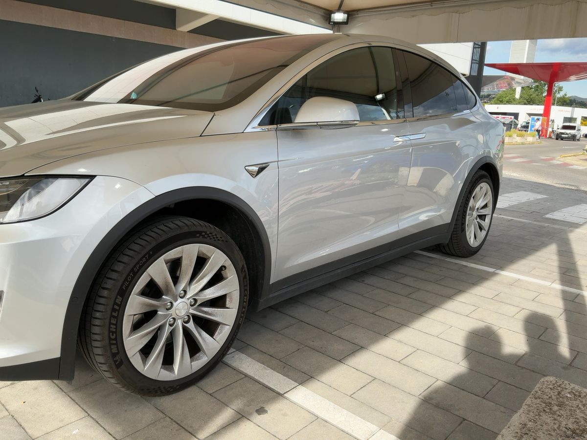 Tesla Model d'occasion