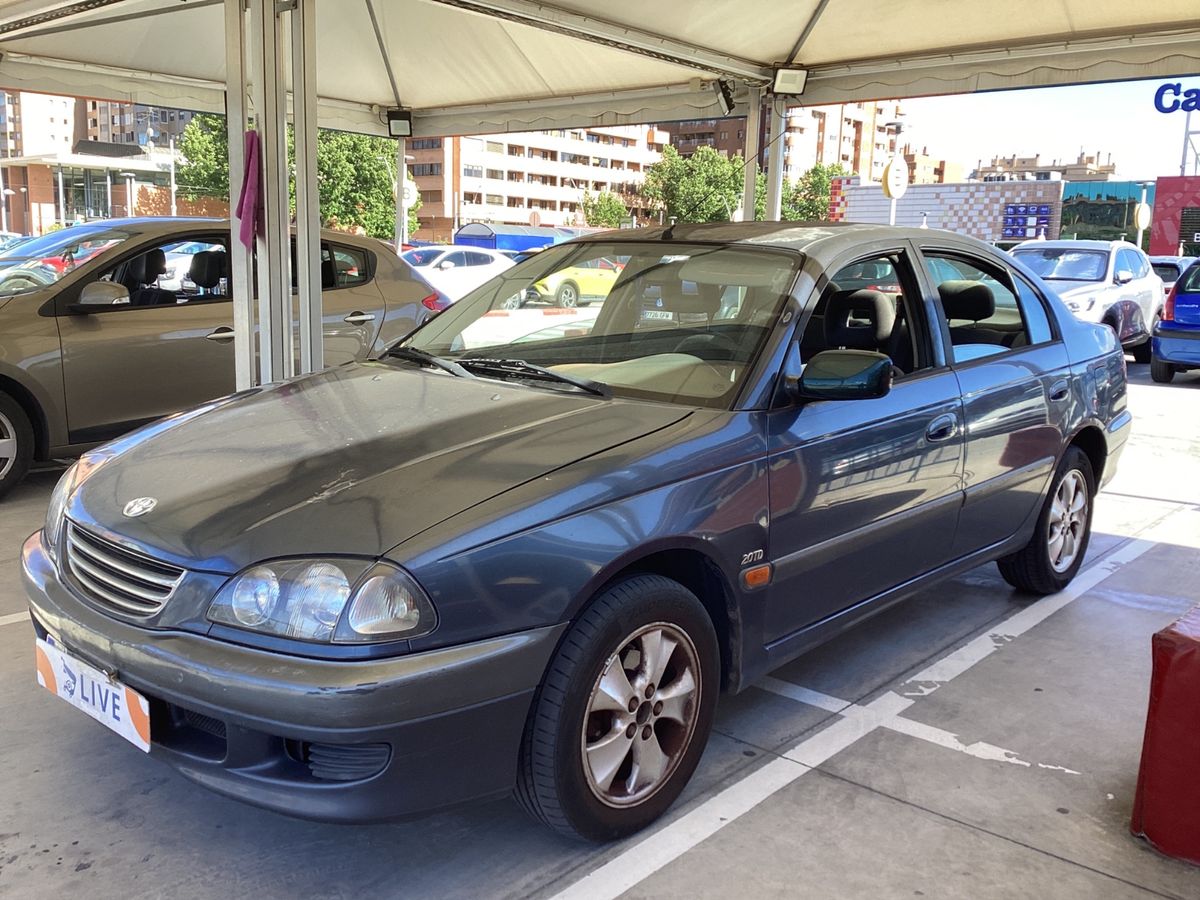 Toyota Avensis 1999