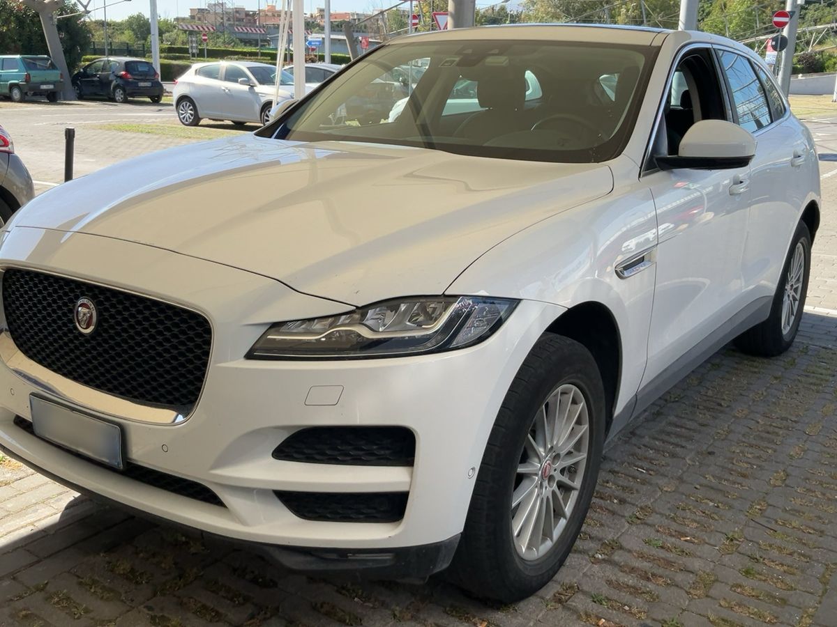 Jaguar F-Pace 2017