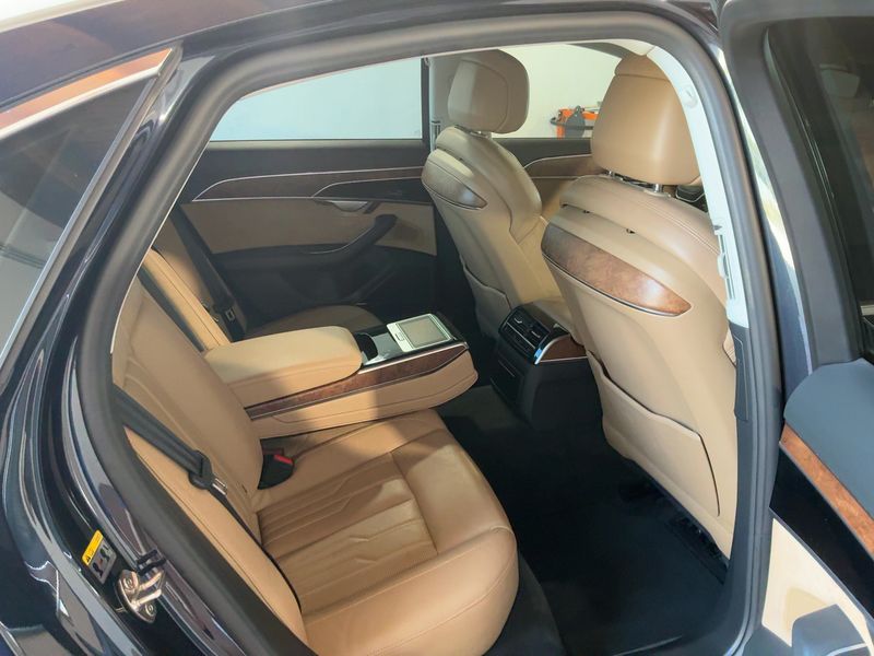 Audi A8 3.0 TDI Mild-Hybrid 50 quattro — zdjęcie 14