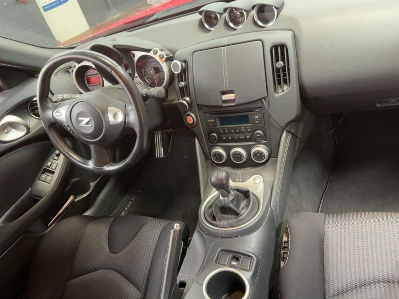 Nissan 370 Z 3.7 V6 Basis — zdjęcie 12