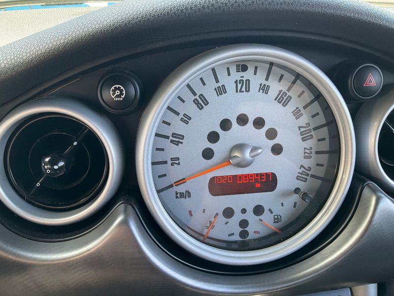 MINI Cabrio Cooper S — zdjęcie 13